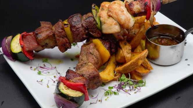 Mia Bar & Bistro - 7