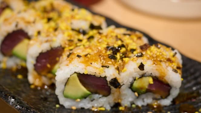 Asian Noodles & Sushi - 6