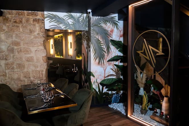 Divine Restaurant - 1