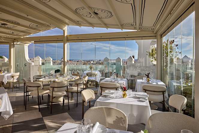 Picalagartos Sky Bar - Hotel NH Collection Gran Vía - 4