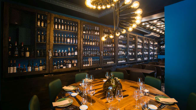 Alkimia Wine Lounge - 2