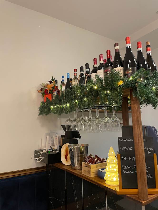 Vicino Cucina Italiana Pizzeria - 8