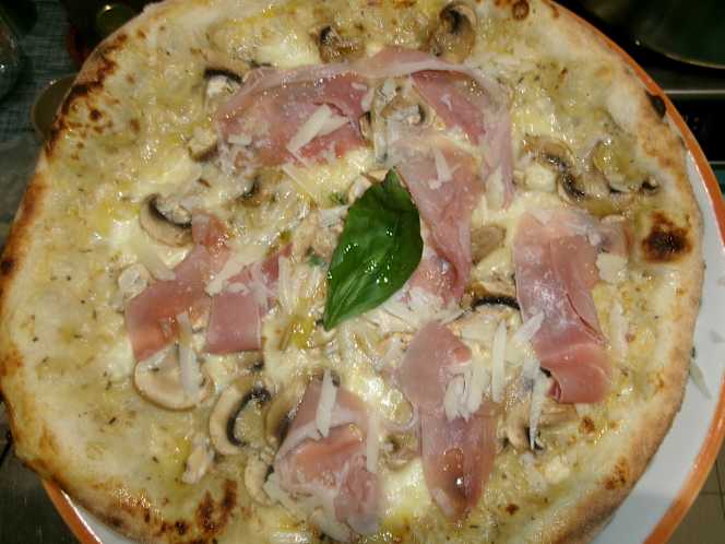 Vicino Cucina Italiana Pizzeria - 3