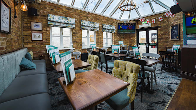 Minster Tavern Ely - 2