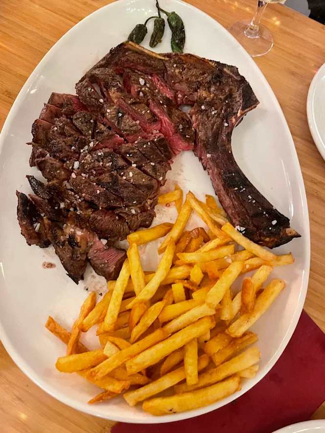 Bocagrill and house - 2