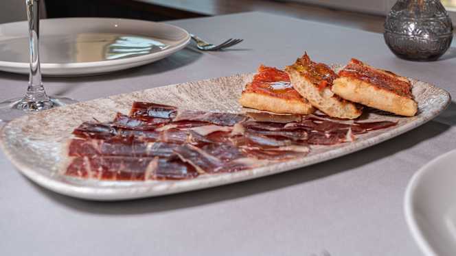 Azahar by Eboca Restaurant - Hotel Catalonia Reina Victoria - Ronda - 4