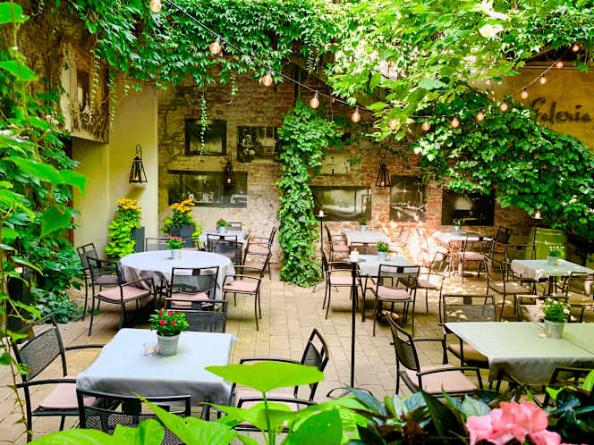 Kawaleria Restaurant - 5