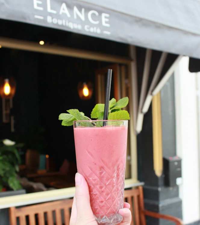 Élance Boutique Cafe - 9