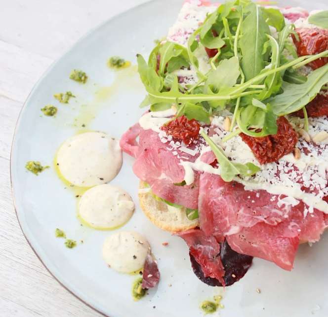 Élance Boutique Cafe - 8