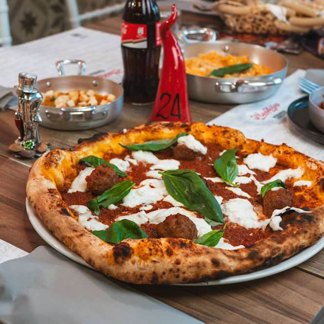 Pizzeria Mandolino - 1