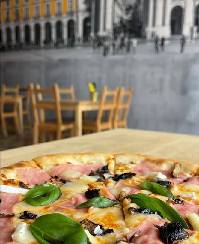 Lisbon Burger House & Pizza - 1