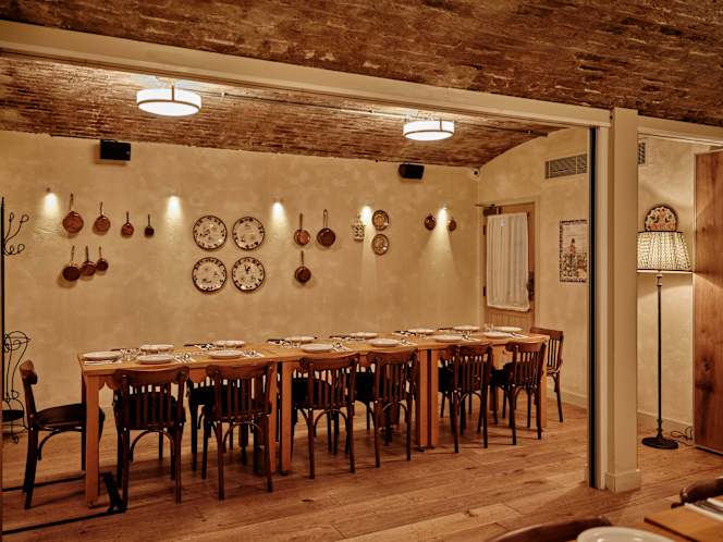 Casa do Frango Mayfair - 1