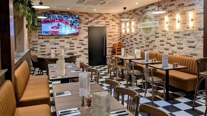Cosmopolitan Brasserie Melun - 2