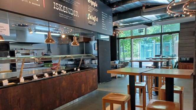 Istanbul Grill and More - Place de la Sallaz - 9