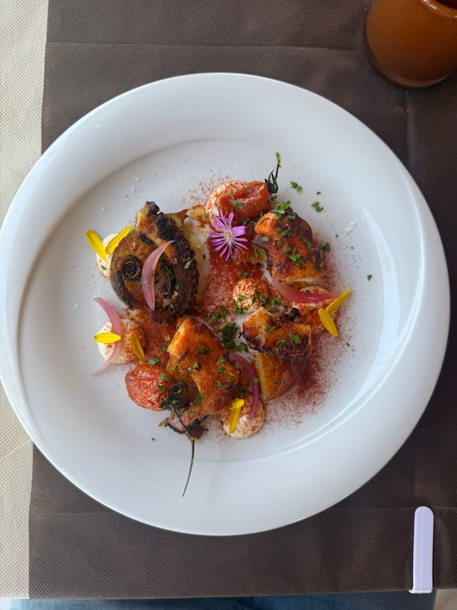 SACUBA RESORT & RESTAURANT - 9