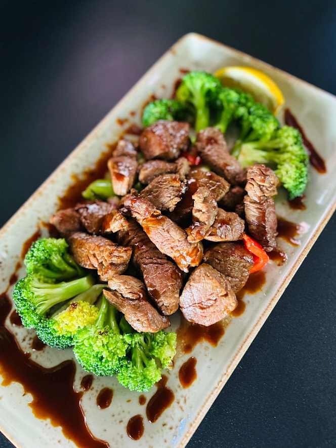 Xin Noodle & Sushi Bar - 2