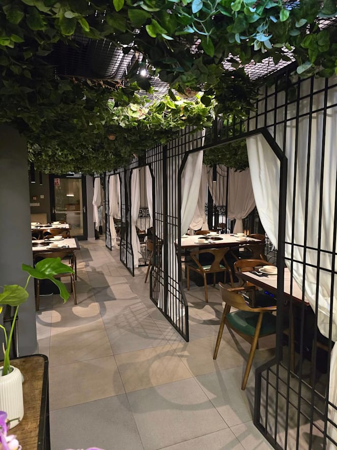 Moli Hotpot & Grill - 3