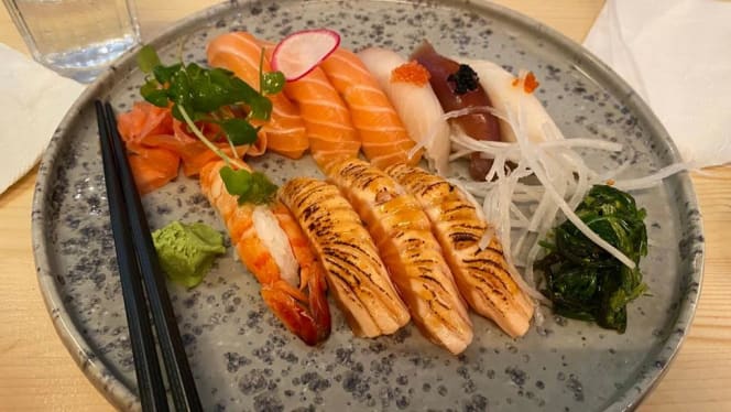 Naked Fish Sushi Bar - Kungsholmen - 2
