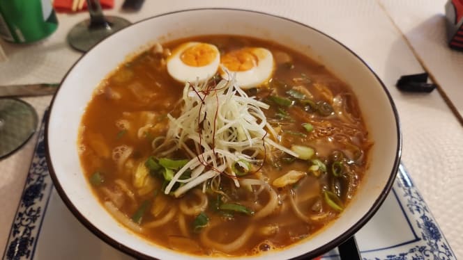 Ninja Shuriken Ramen and Bar - 5