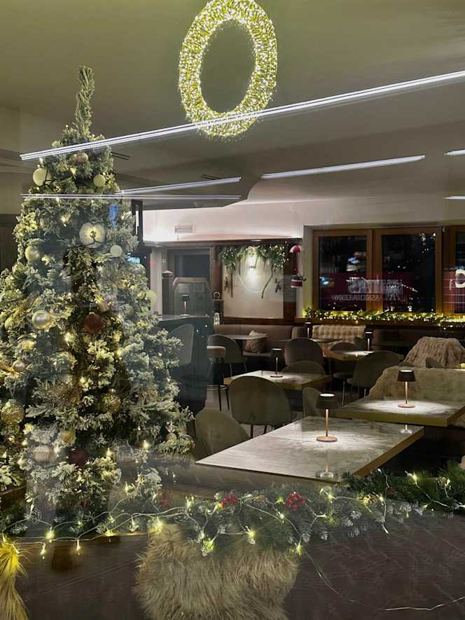 Sissi Bistro Bar - 8