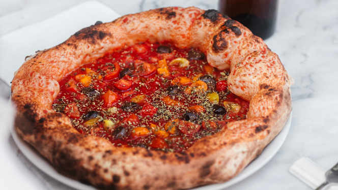 REBELS - Mangia Pizza Jordaan - 9