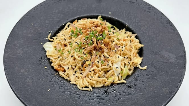 Chao Chao Noodles & Gyozas - 4
