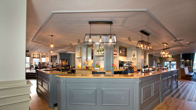 Grapes Hotel Formby - 5