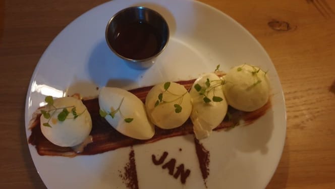 Bistro JAN - 7