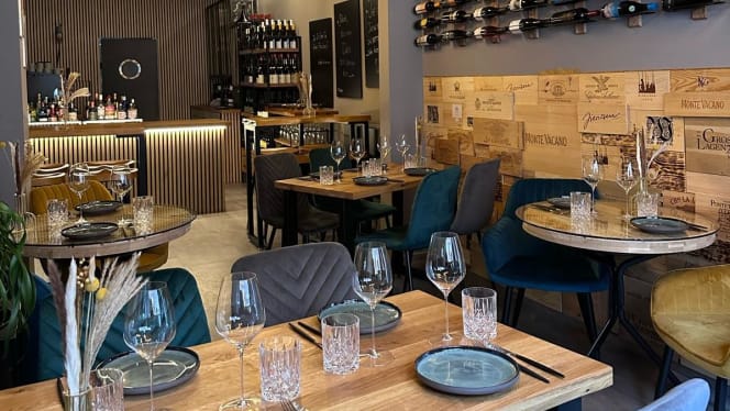 Knorke Wine-Dine-Bar - 3
