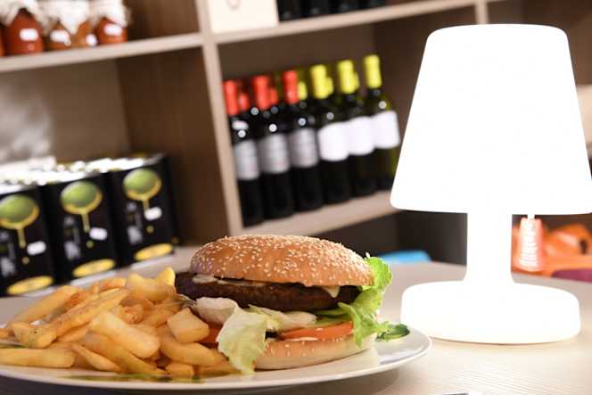 Rudolf`s  Restaurant - 3