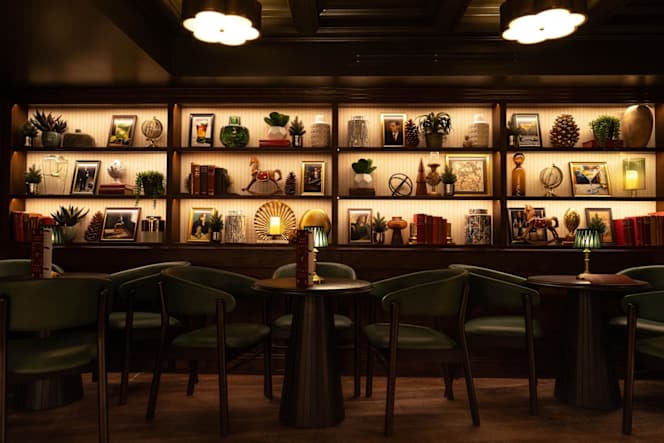 Charlie Browns Hale - 3