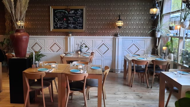 Café Restaurant Moro - 1
