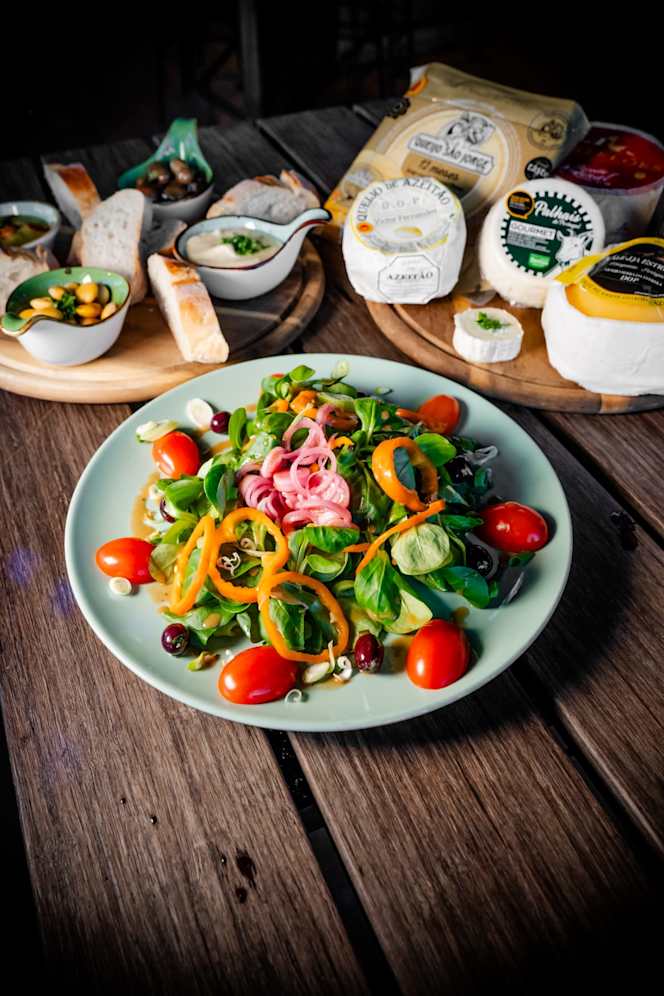 Me and All Hotel Ulm - Über - 6