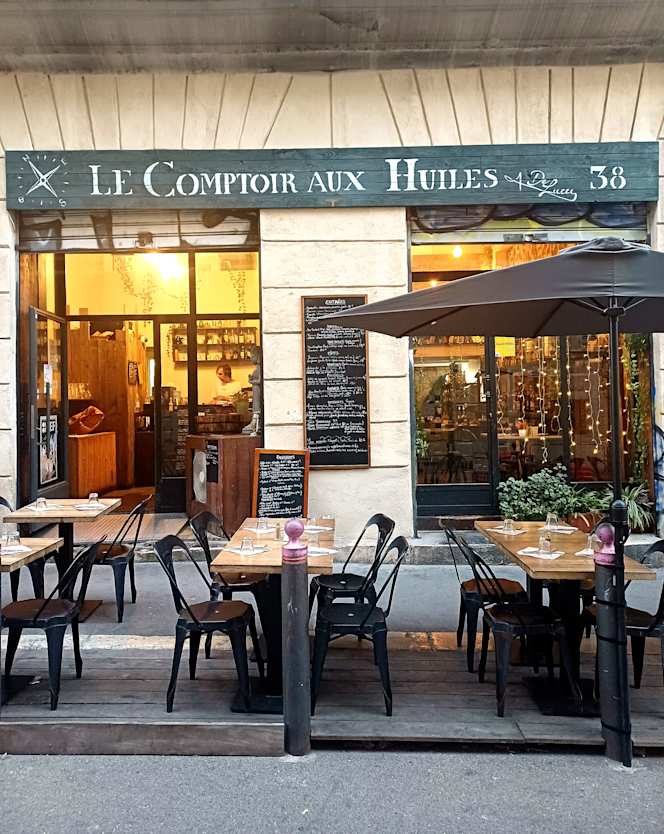 Le Comptoir aux Huiles by Delucce - 1