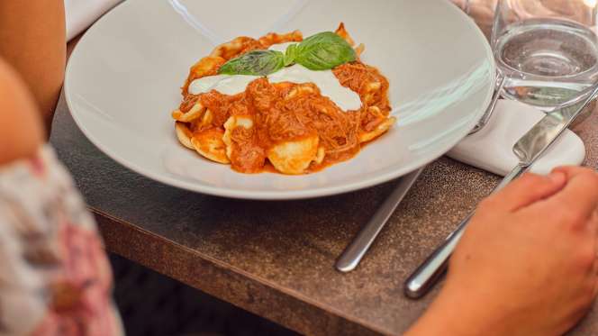 Radicale Restaurant - 1