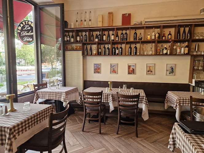 Trattoria La Dolce Vita - 1