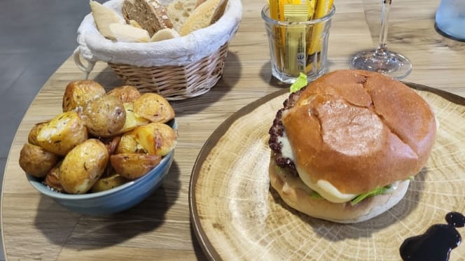 Bistro City Le Bourget - 5