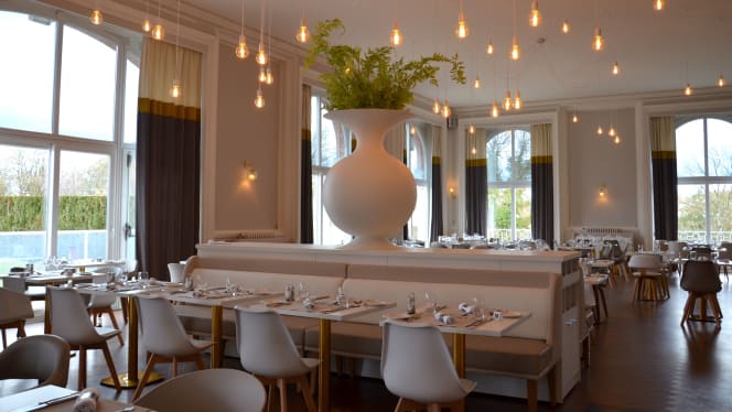 Restaurant Le Cosmopolitain - Hôtel Cosmos & Spa - 7