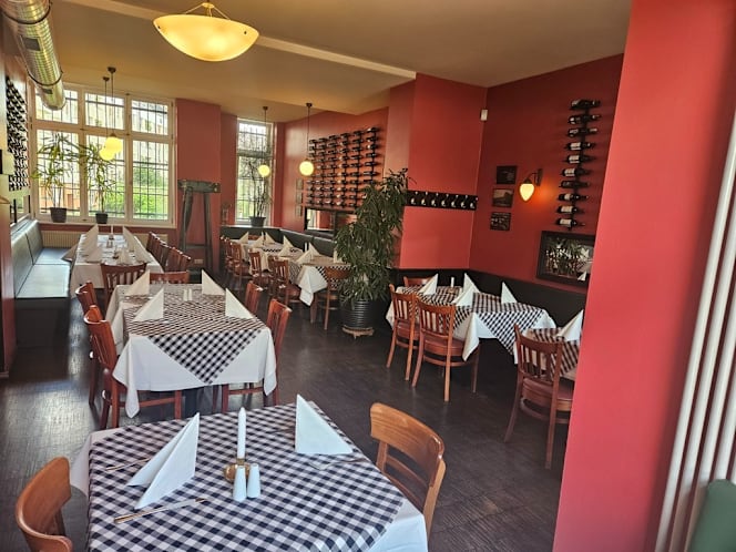 Lichtburg Restaurant - 3