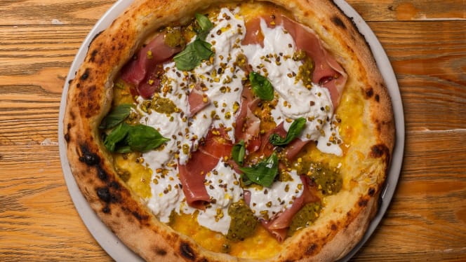Pizzeria Everest - 1