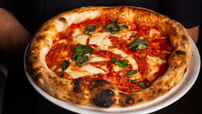 Pizzeria Everest - 0