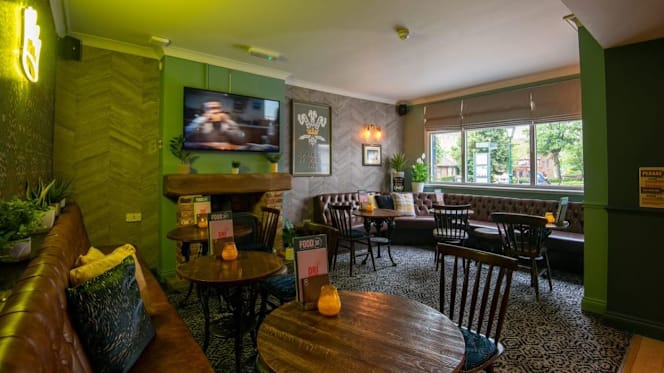 Prince Of Wales Lincoln - 6