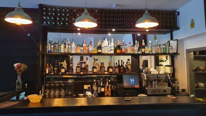 Somomo Eritrean & Ethiopian Wine Bar & Restaurant - 2