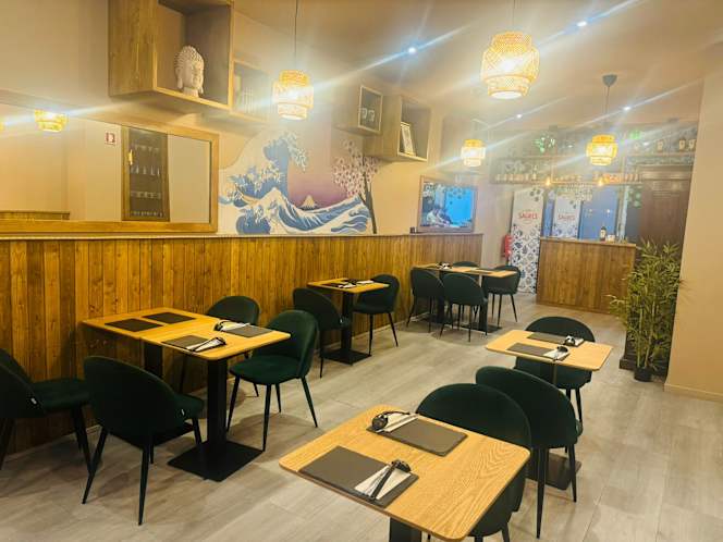 Midtown Ramen and Sushi - 3