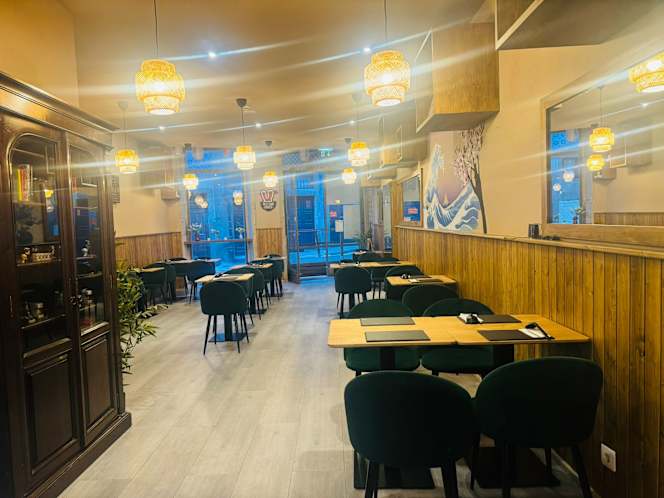 Midtown Ramen and Sushi - 7