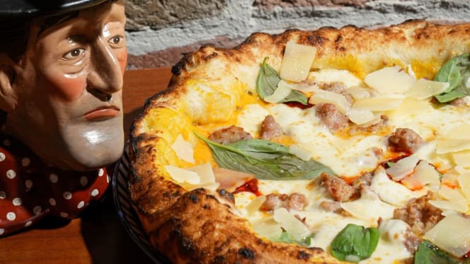 Vincenzo Capasso Pizzeria e Friggitoria - 1
