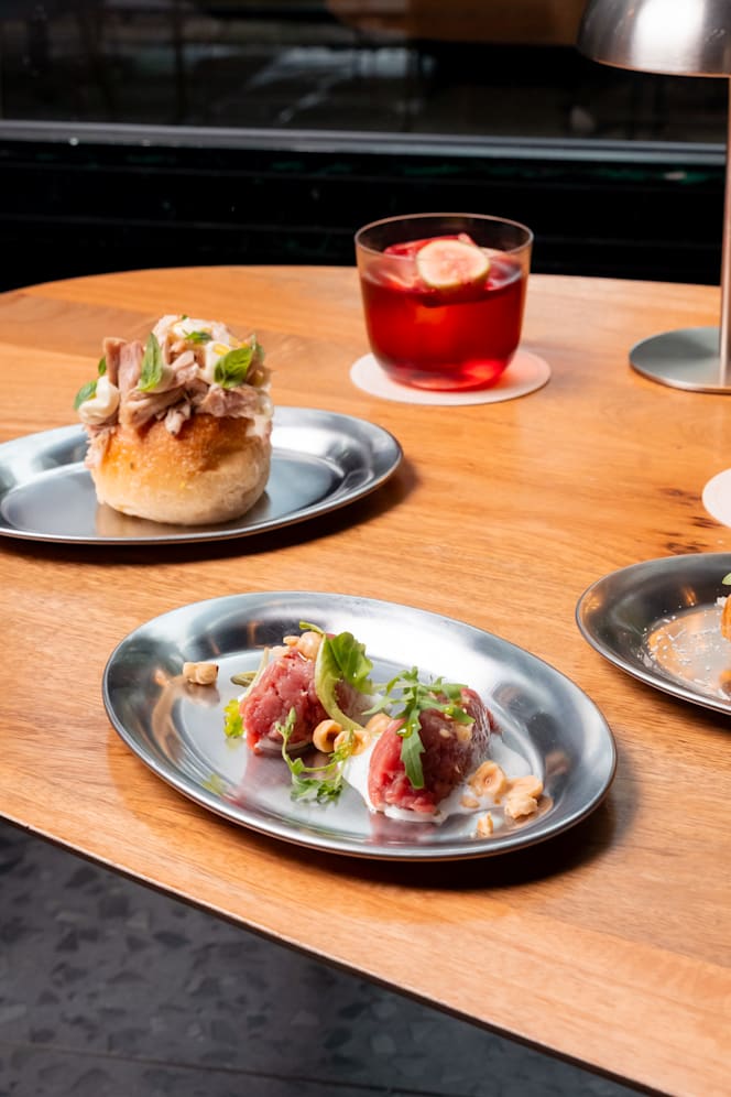 Tusa Isola Cocktail Bar - 8