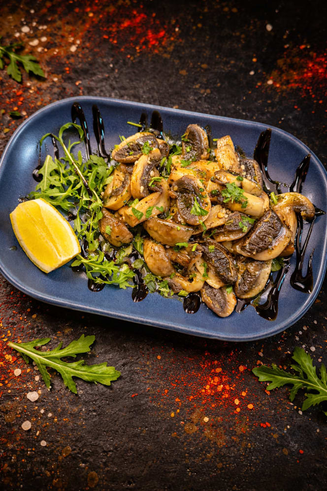 Mediterraneo Restaurant - 7