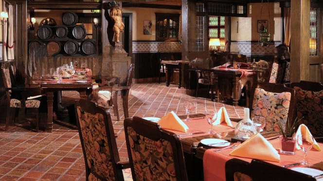 Fränkische Weinstube: Maritim Hotel Würzburg - 0