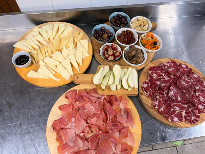 Little Rock Country Food & Drinks - 5